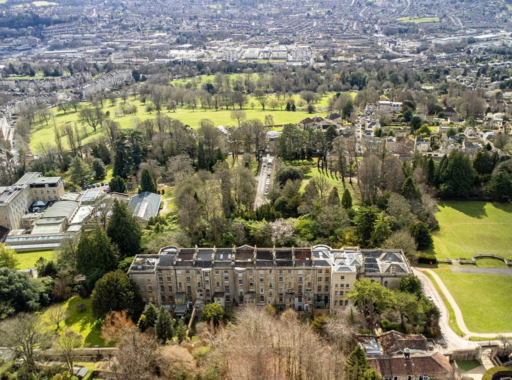 2 bed flat for sale in Sion Hill Place, Bath BA1 Zoopla