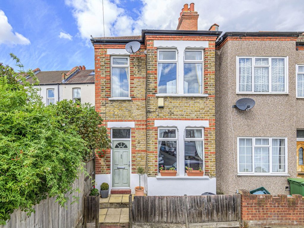 2 bed end terrace house for sale in Kimberley Road, Beckenham BR3, £