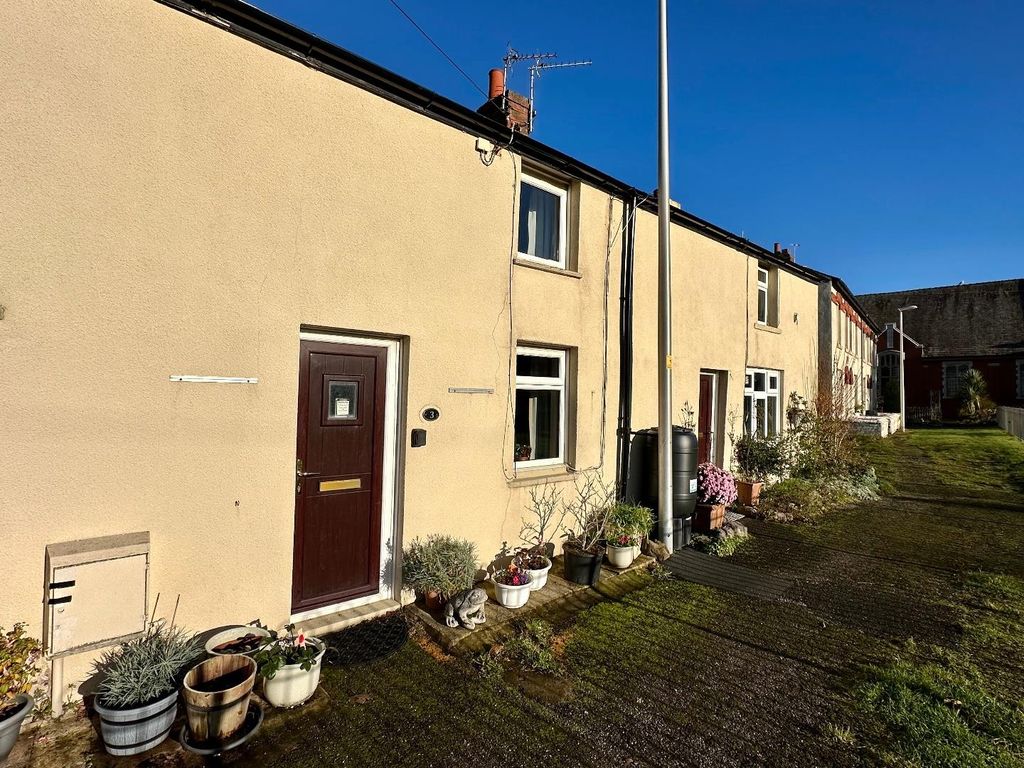 1 bed terraced house to rent in Stonycroft Place, Blackpool FY4, £500