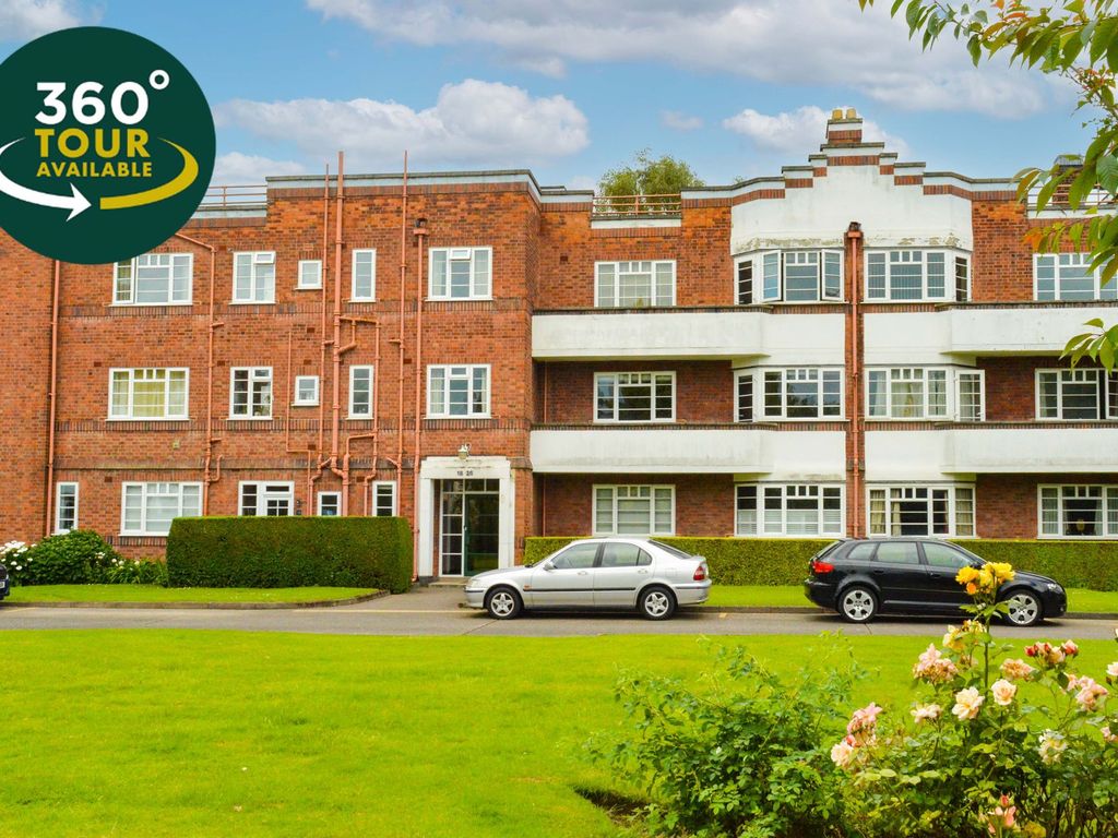 2 bed flat for sale in Knighton Court, Clarendon Park, Leicester LE2, £