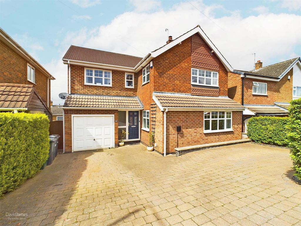 5 bed detached house for sale in Whitby Crescent, Woodthorpe
