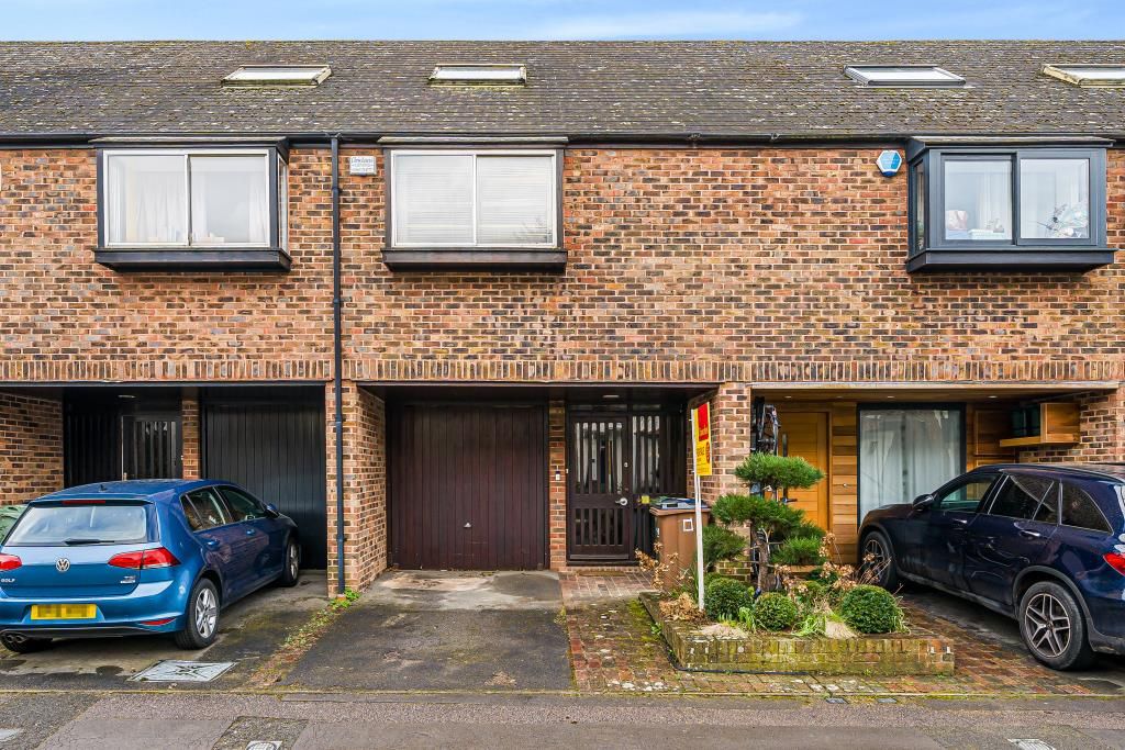 2 bed terraced house for sale in Central Summertown, Oxford OX2, £