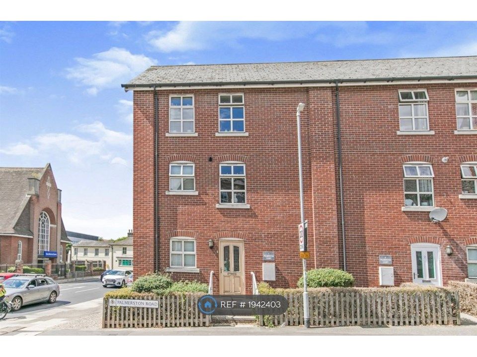 3 bed end terrace house to rent in Palmerston Court, Ipswich IP4, £