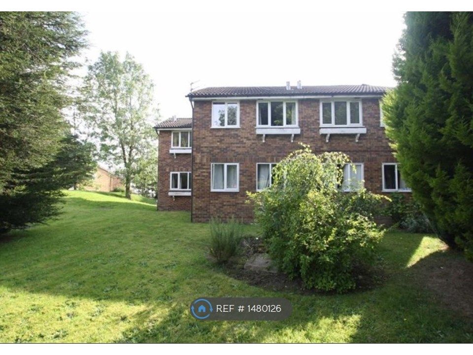 Studio to rent in Brackenwood Mews, Wilmslow SK9, £695 pcm Zoopla
