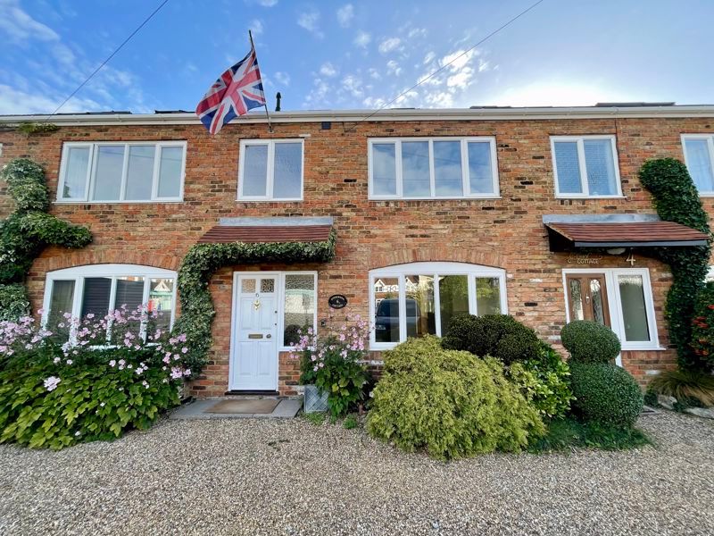 3 bed terraced house for sale in Lane, Wooburn Green, High