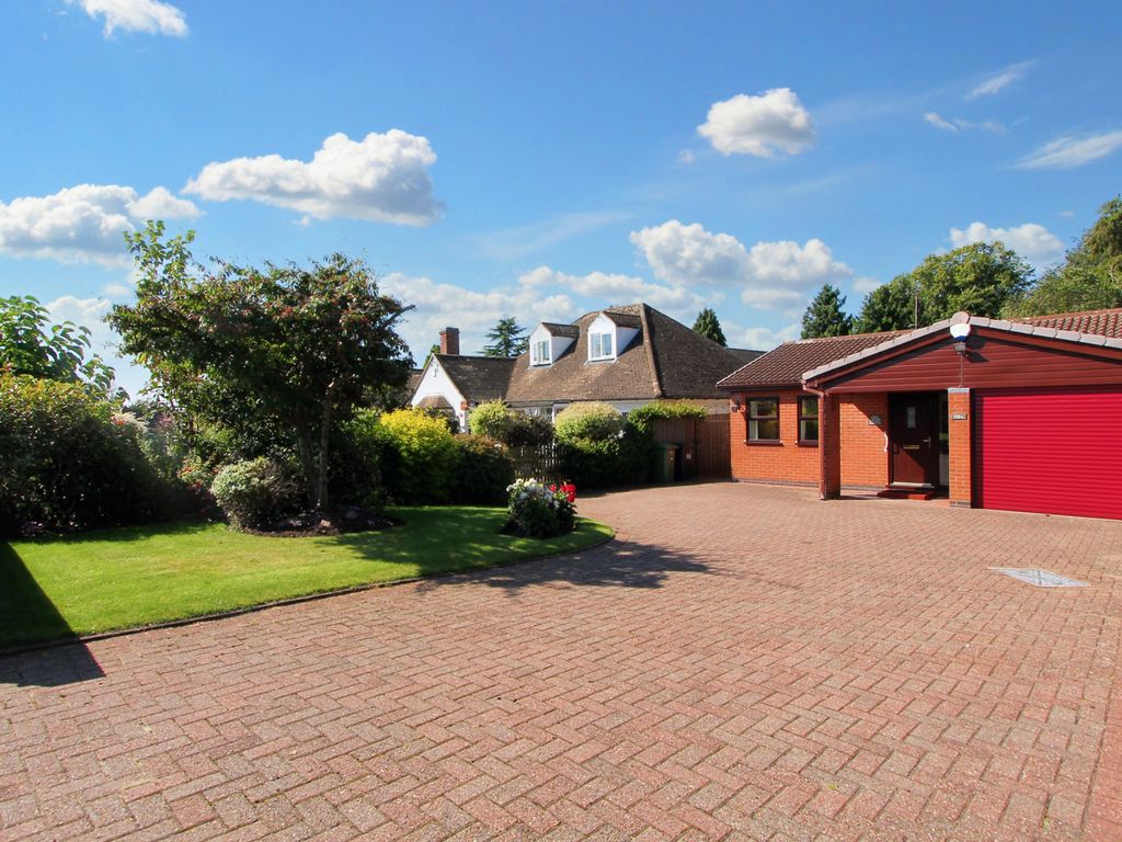 2 bed detached bungalow for sale in Station Lane, Scraptoft, Leicester