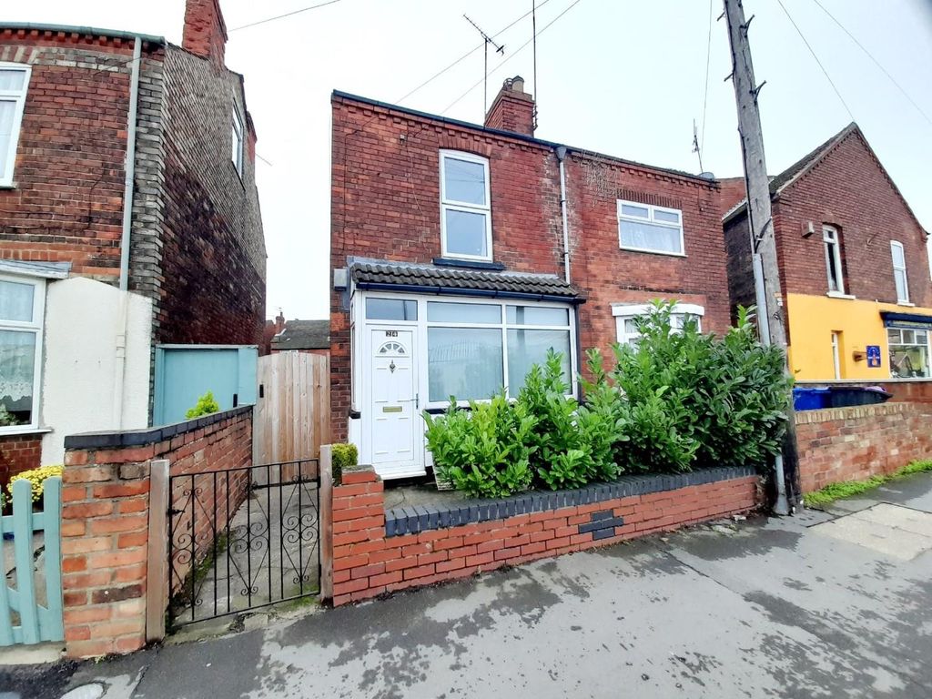 3 bed semidetached house for sale in Ropery Road, Gainsborough DN21