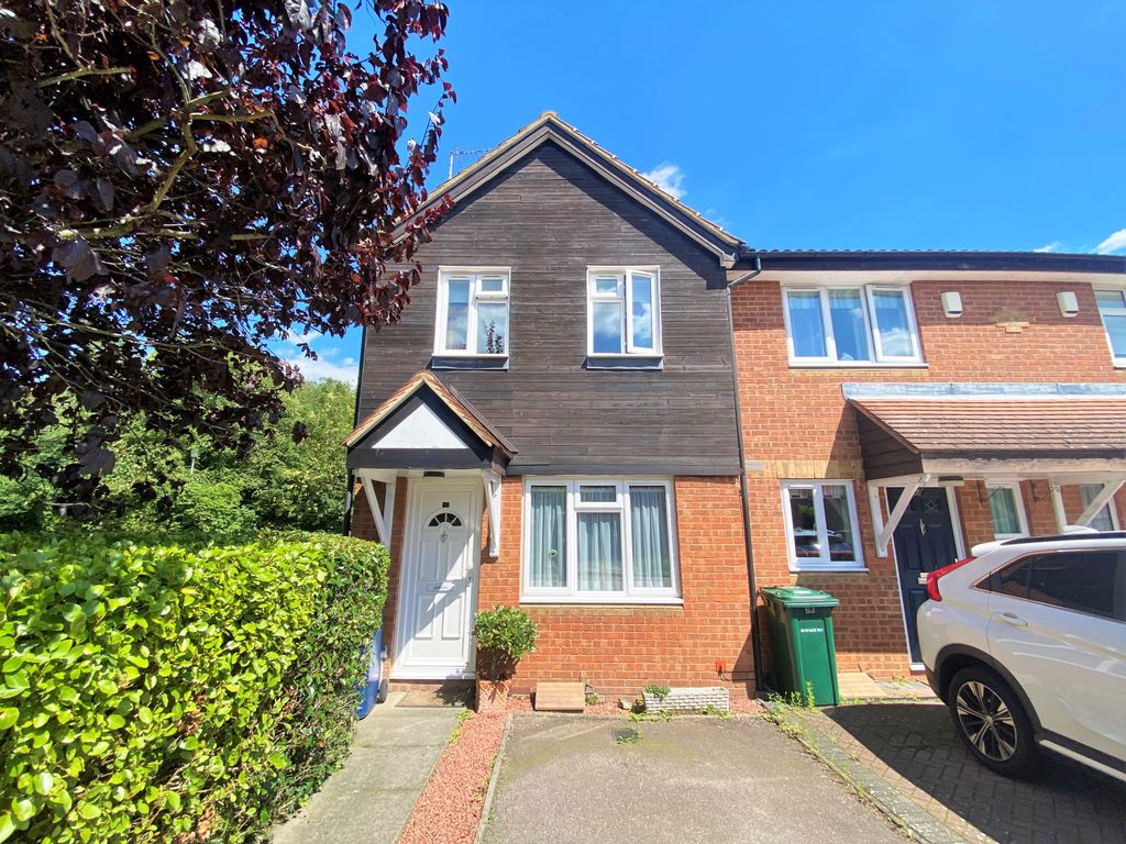 2 bed end terrace house for sale in Artesian Grove, New EN5 Zoopla