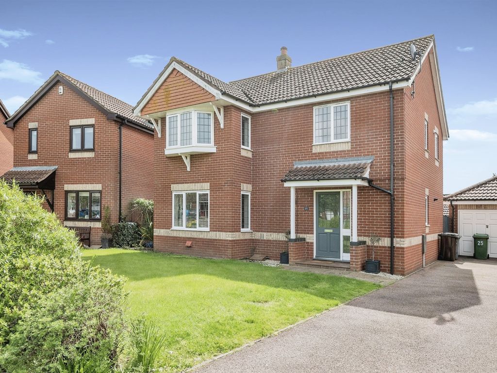 4 bed detached house for sale in Howard Way, Aylsham, Norwich NR11 Zoopla