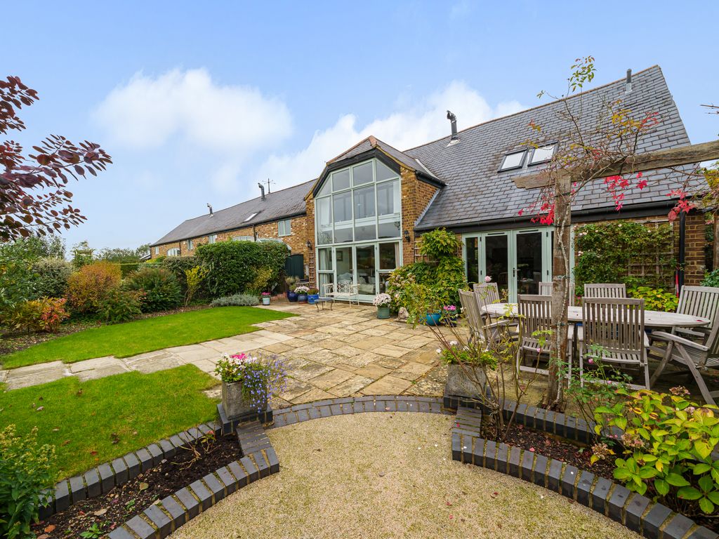 3 bed end terrace house for sale in Woodcock Hill, Rickmansworth WD3, £