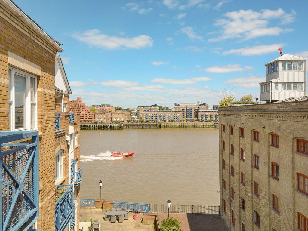 King And Queen Wharf, London SE16