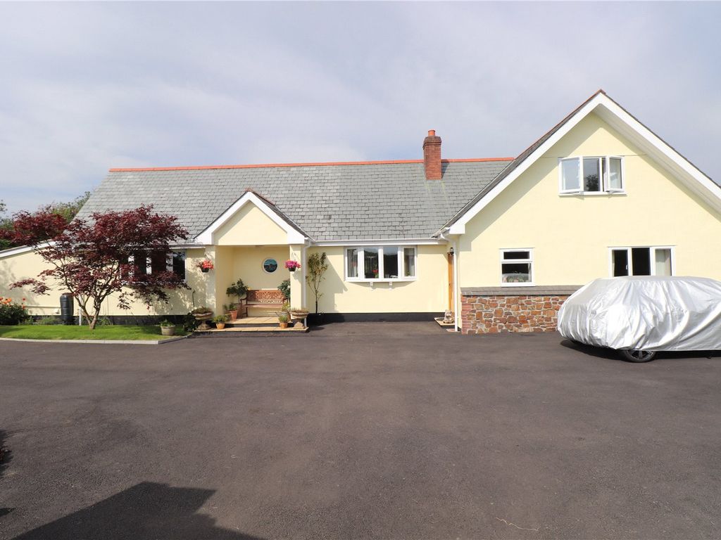 4 bed detached house for sale in Holsworthy EX22, £625,000 Zoopla