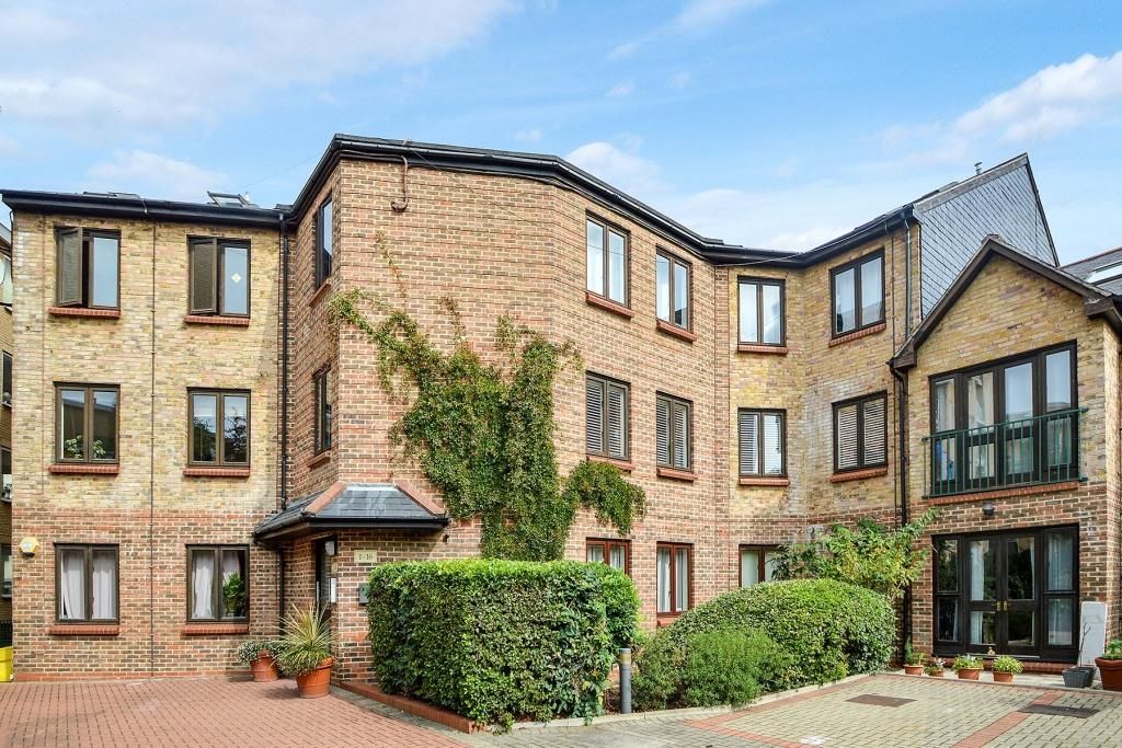 3 bed flat for sale in Plough Way, London SE16, £515,000 Zoopla