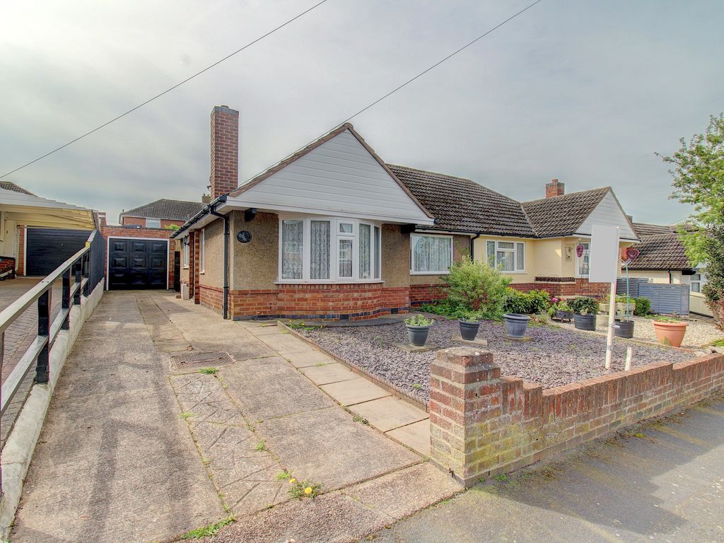 2 bed semidetached bungalow for sale in Kenilworth Road, Amington