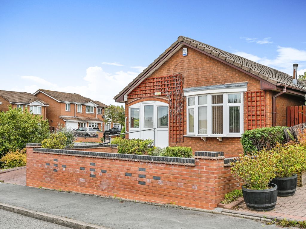 2 bed detached bungalow for sale in Whittleford Grove, Birmingham B36, £300,000 Zoopla