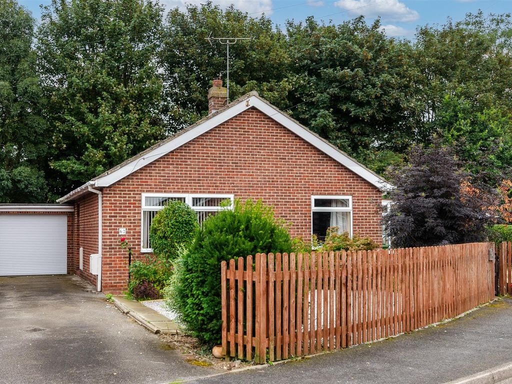 2 bed detached bungalow for sale in Pilmar Lane, Roos, Hull HU12, £