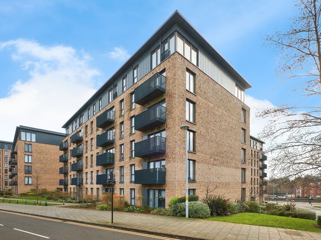 1 bed flat for sale in Bell Barn Road, Edgbaston, Birmingham B15, £