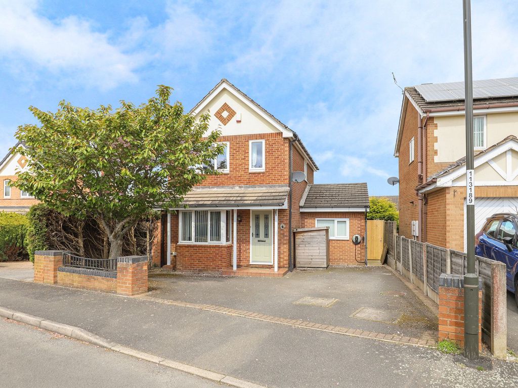 3 bed detached house for sale in Hambleton Avenue, North Wingfield S42