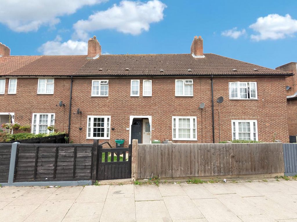 2 bed detached house for sale in Northover, Bromley BR1, £375,000 Zoopla
