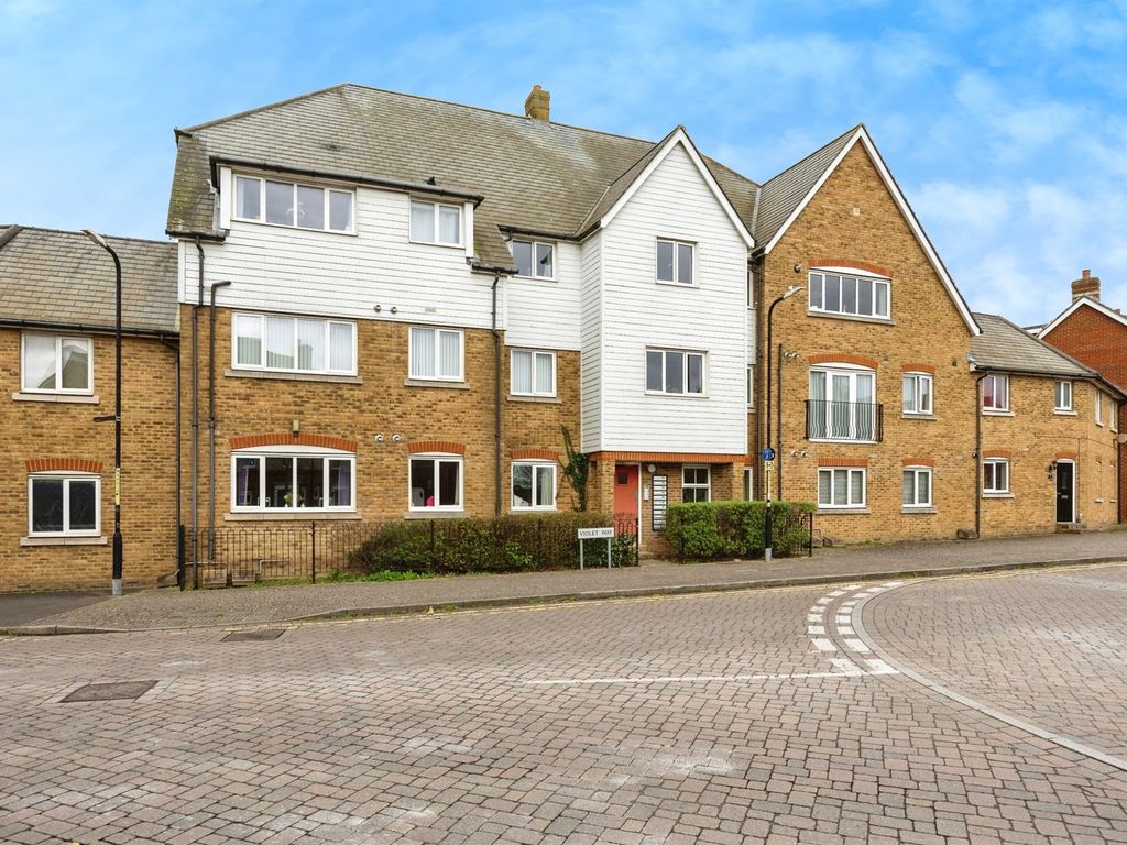 2 bed flat for sale in Violet Way, Kingsnorth, Ashford TN23, £185,000