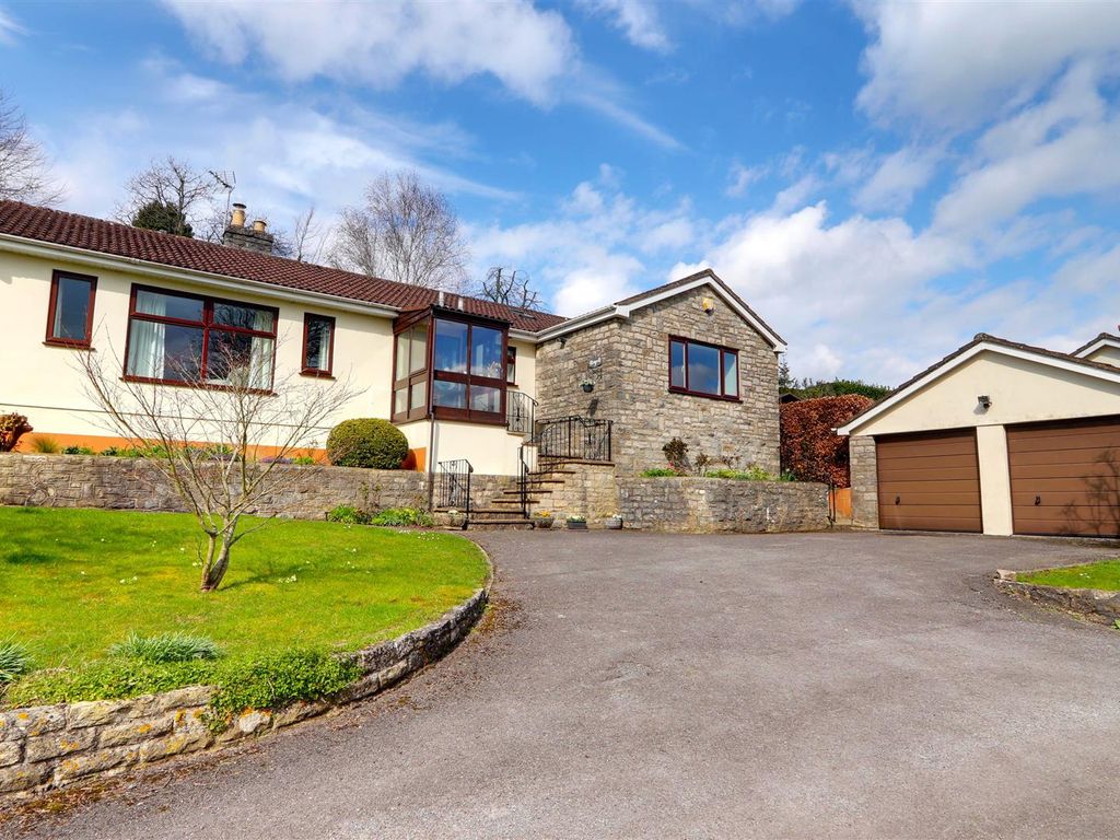 4 bed detached bungalow for sale in The Street, Farmborough, Bath BA2