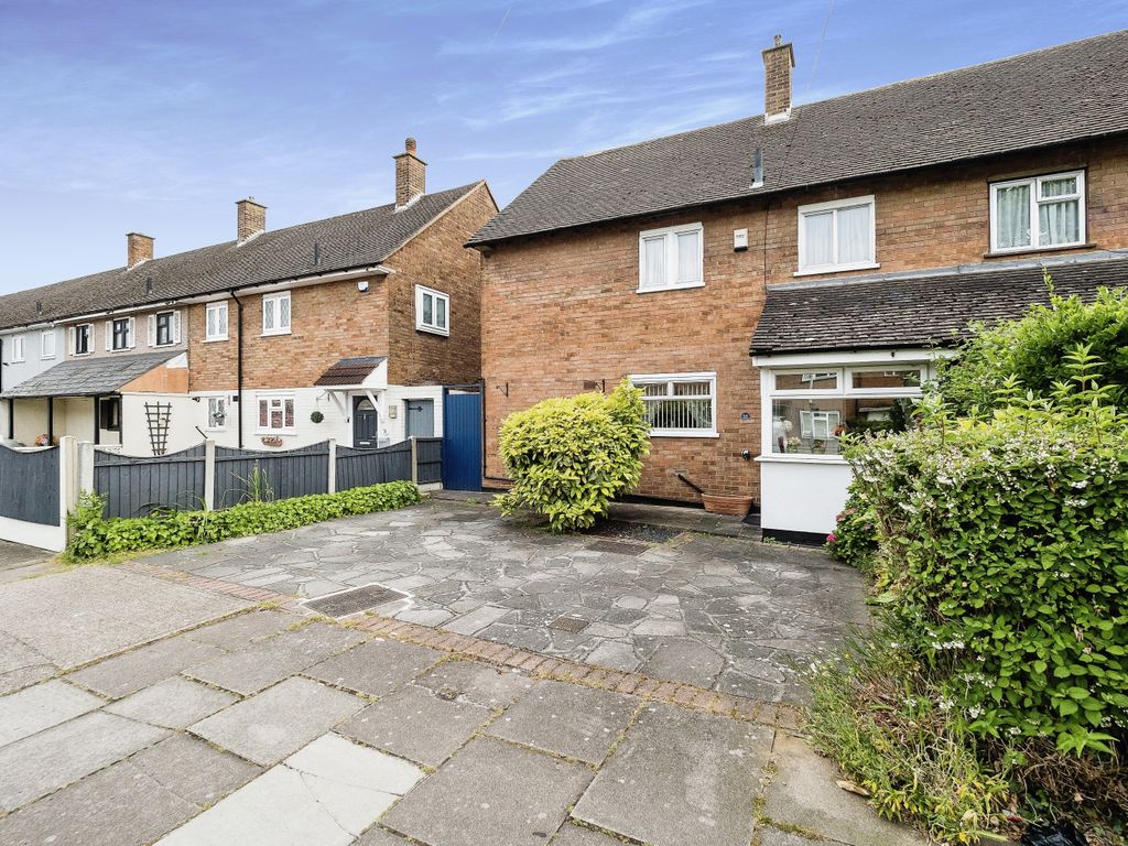 3 bed end terrace house for sale in Tempest Way, Rainham RM13 Zoopla