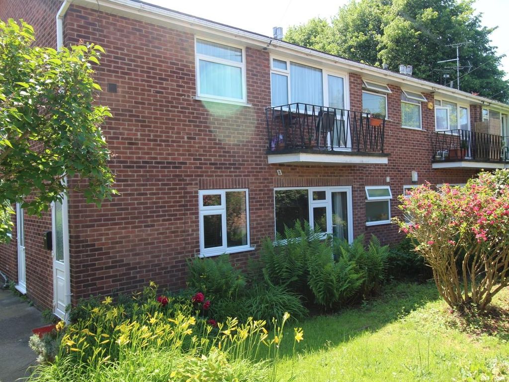 2 bed flat to rent in Rise Court, Hamilton Road, Nottingham NG5 Zoopla