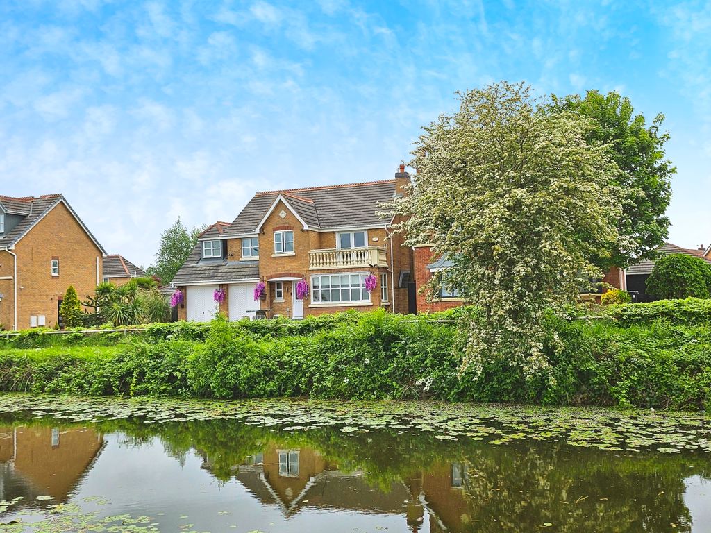 4 bed detached house for sale in Iris Park Walk, Maghull, Liverpool L31