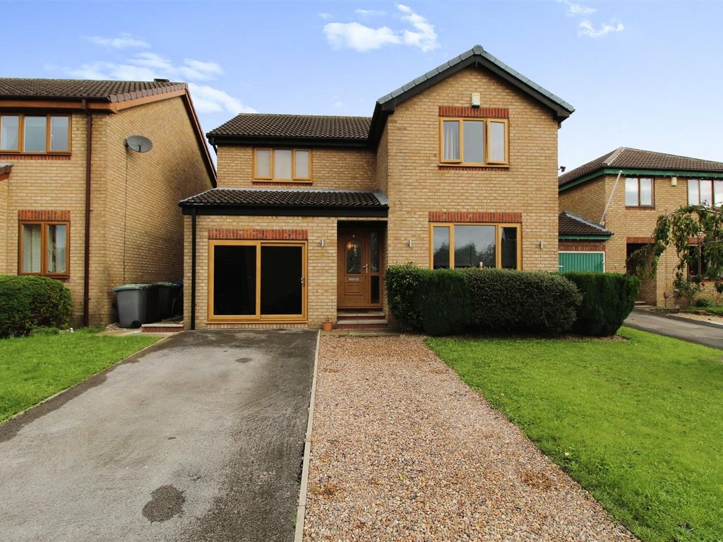 4 bed detached house for sale in Yardley Way, Low Moor, Bradford BD12
