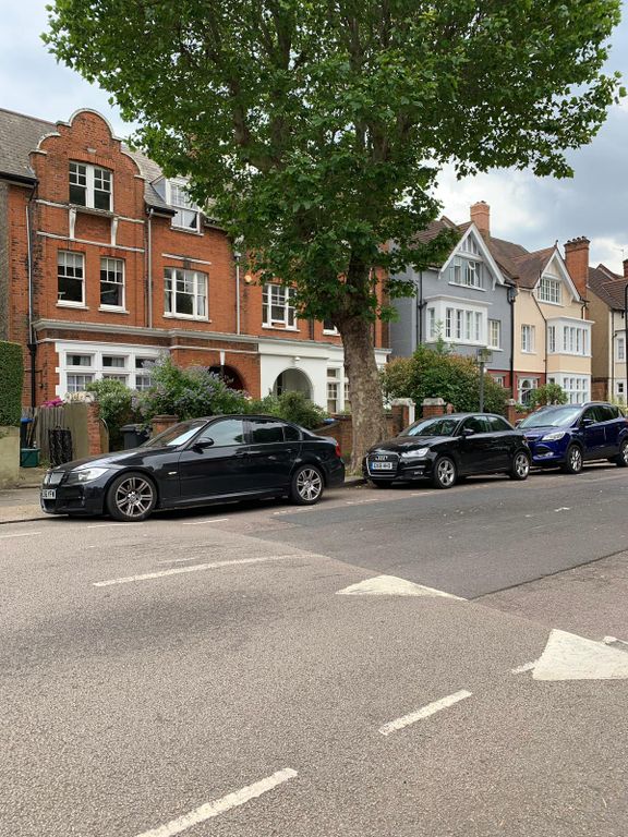 Studio to rent in Dartmouth Road, London NW2 Zoopla