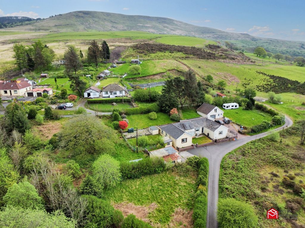 3 bed semidetached bungalow for sale in Llynfi View, Maesteg, Bridgend