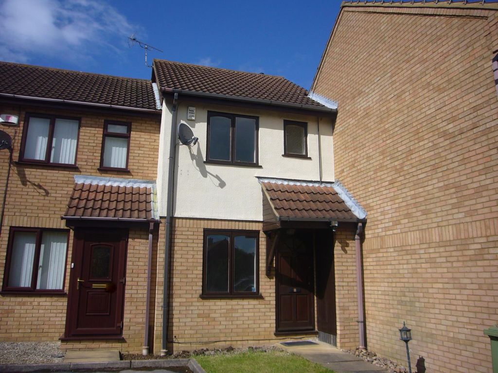 2 bed terraced house to rent in Bosworth Close, Bletchley, Milton