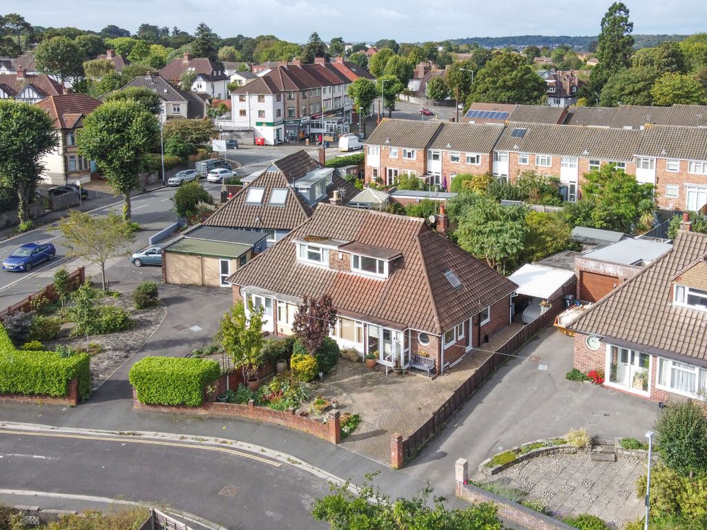 3 bed semidetached house for sale in Waterdale Gardens, Henleaze