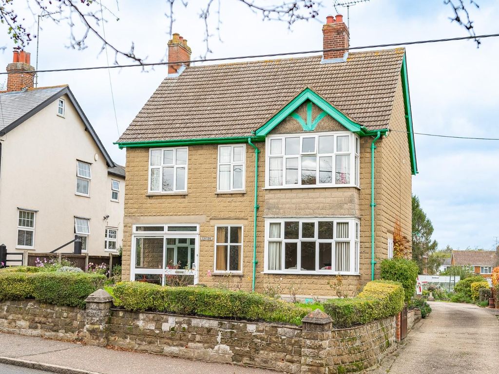 4 bed detached house for sale in Braintree Road, Dunmow CM6 Zoopla