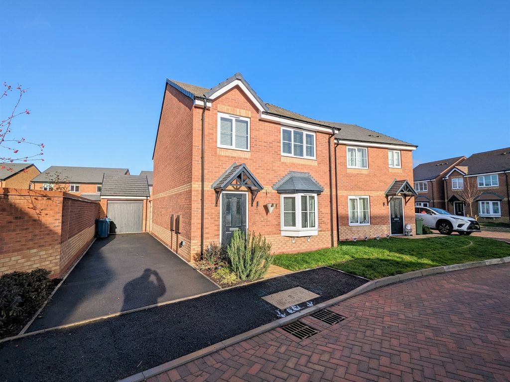 4 bed detached house for sale in Harrow Place, Stafford ST16 Zoopla