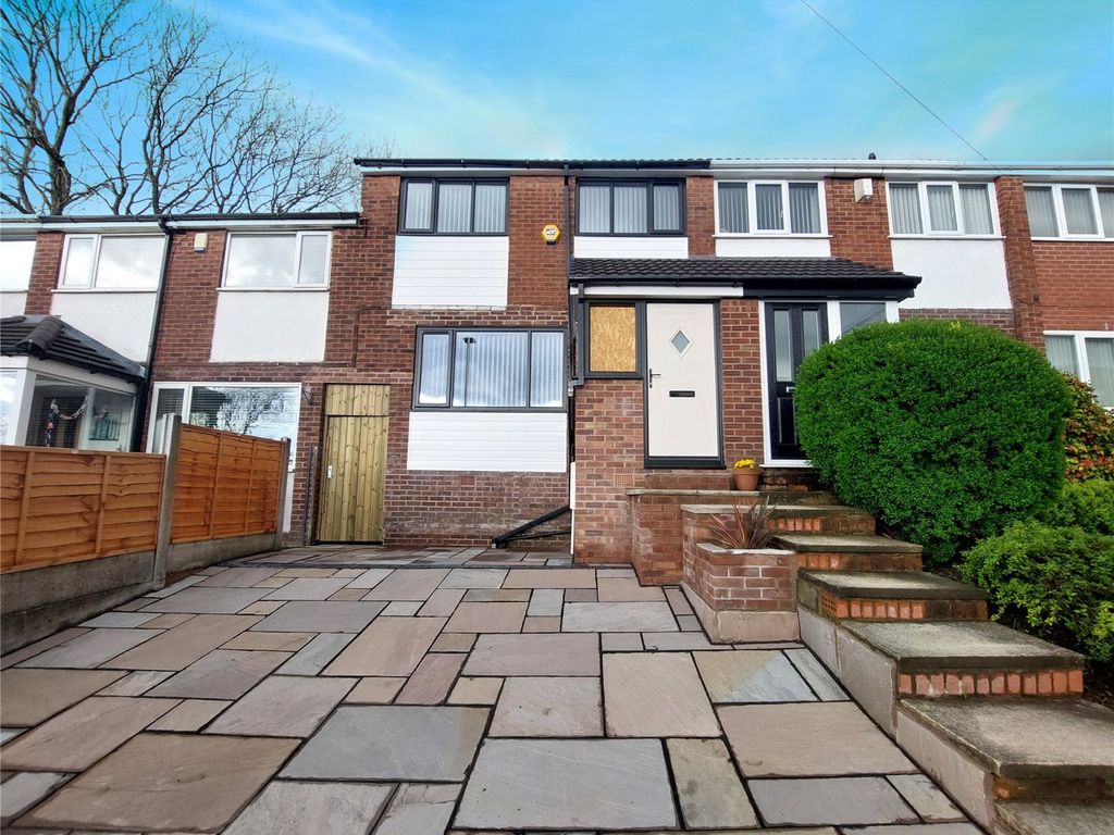 3 bed town house to rent in Princess Close, Mossley, AshtonUnderLyne