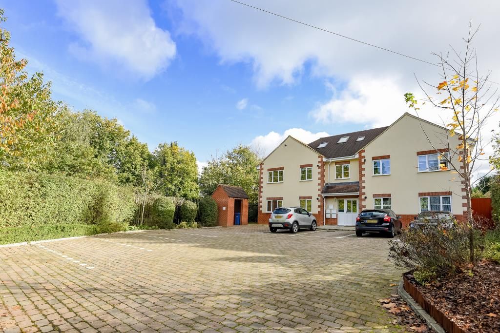 2 bed flat for sale in Bracknell, Berkshire RG12 Zoopla