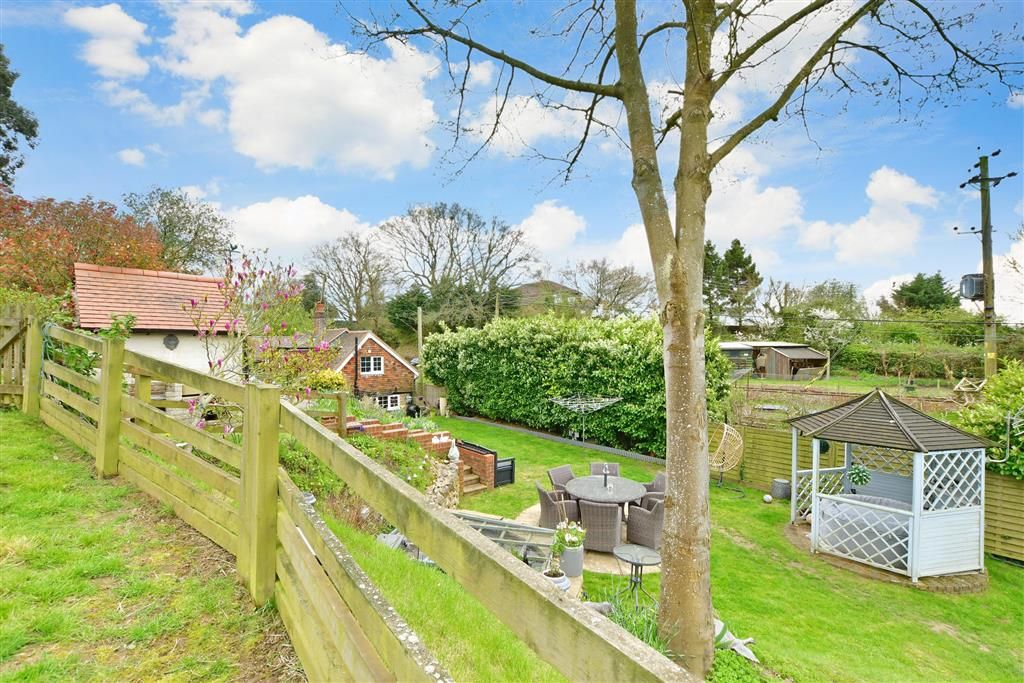 3 bed detached house for sale in Sandway Road, Sandway, Maidstone, Kent