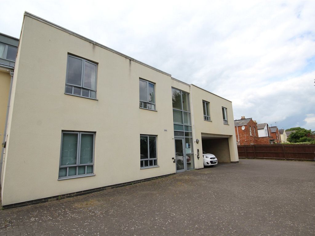 1 bed flat for sale in Roman Road, Cheltenham, Gloucestershire GL51