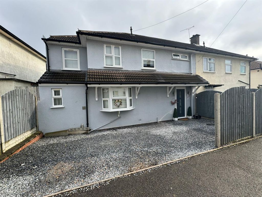 3 bed semidetached house for sale in Aylestone Drive, Aylestone