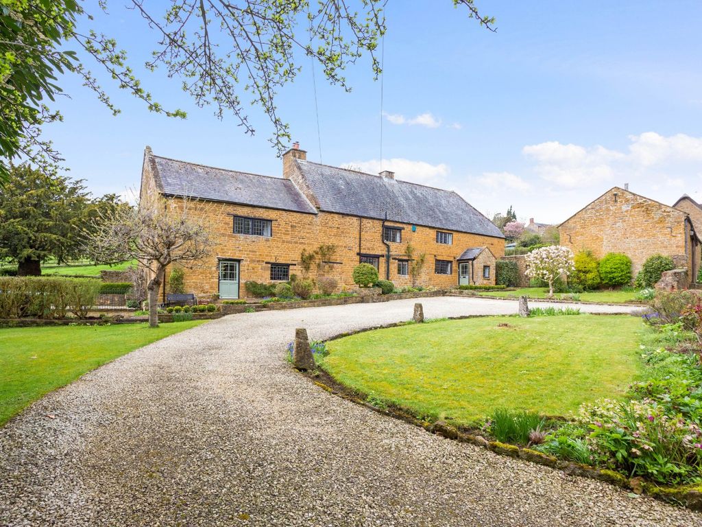 6 bed detached house for sale in Ratley, Warwickshire OX15 Zoopla