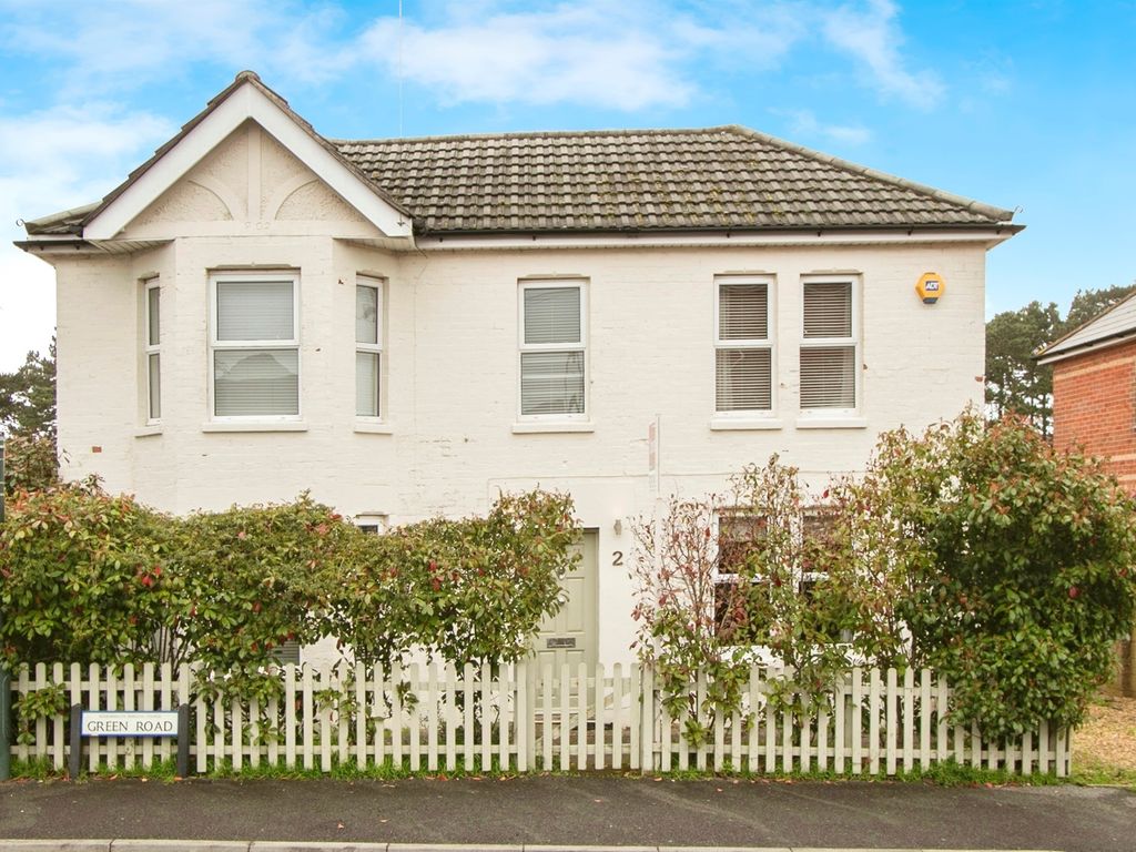3 bed detached house for sale in Green Road, Winton, Bournemouth BH9, £