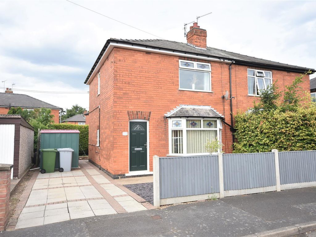 3 bed semidetached house for sale in Milton Street, New Balderton