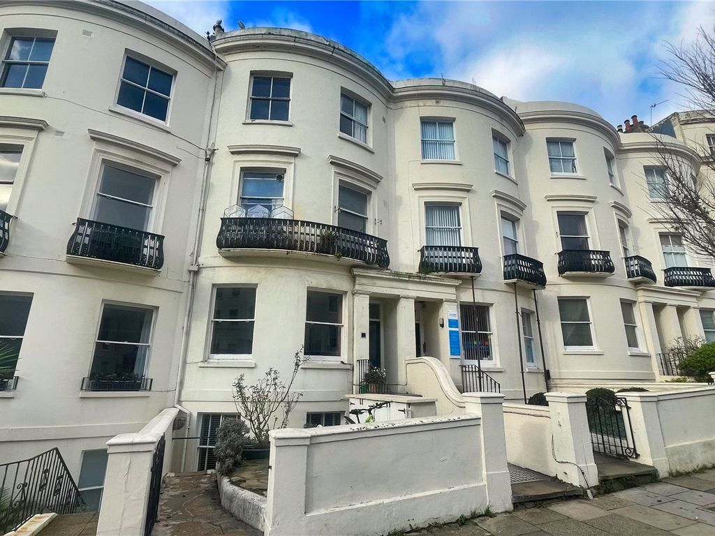 Studio to rent in Lansdowne Place, Hove BN3, £750 pcm Zoopla