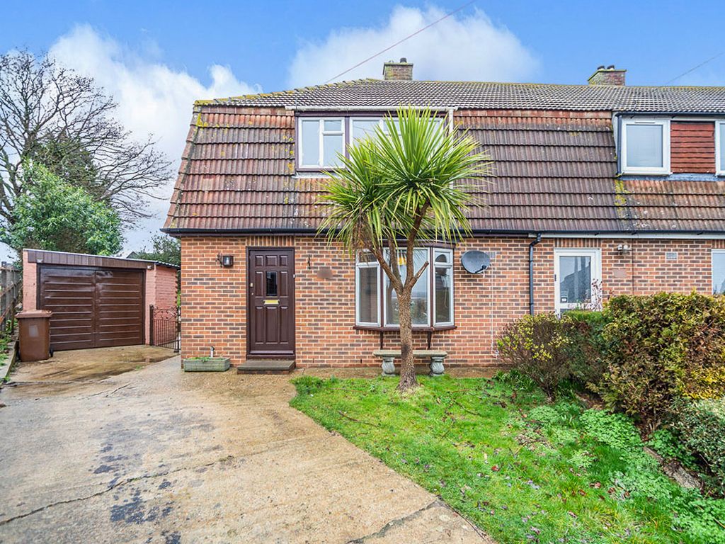 3 bed end terrace house for sale in Aveling Close, Hoo, Rochester, Kent