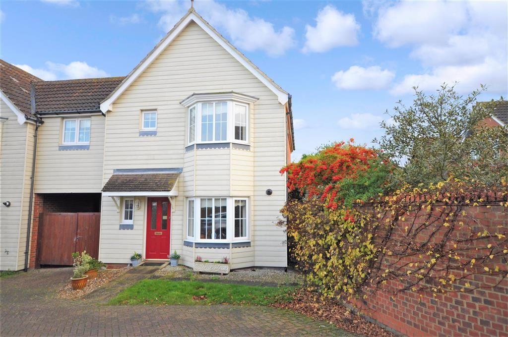 4 bed linkdetached house for sale in Pochard Crescent, Stillwater Park, Herne Bay, Kent CT6