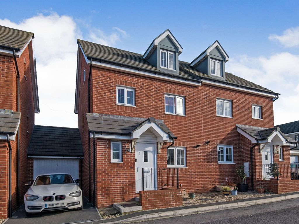 3 bed town house for sale in Charter Road, Axminster EX13 Zoopla