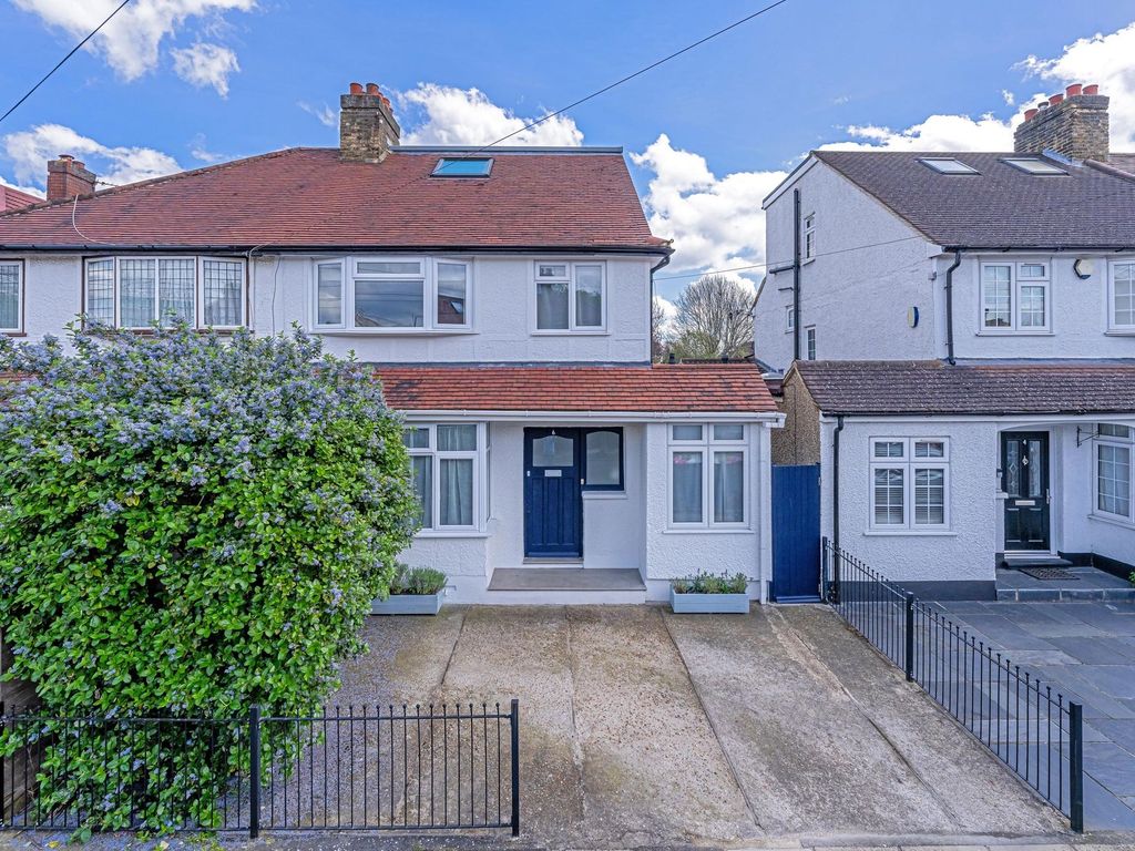 5 bed semidetached house for sale in Russell Road, Twickenham TW2, £