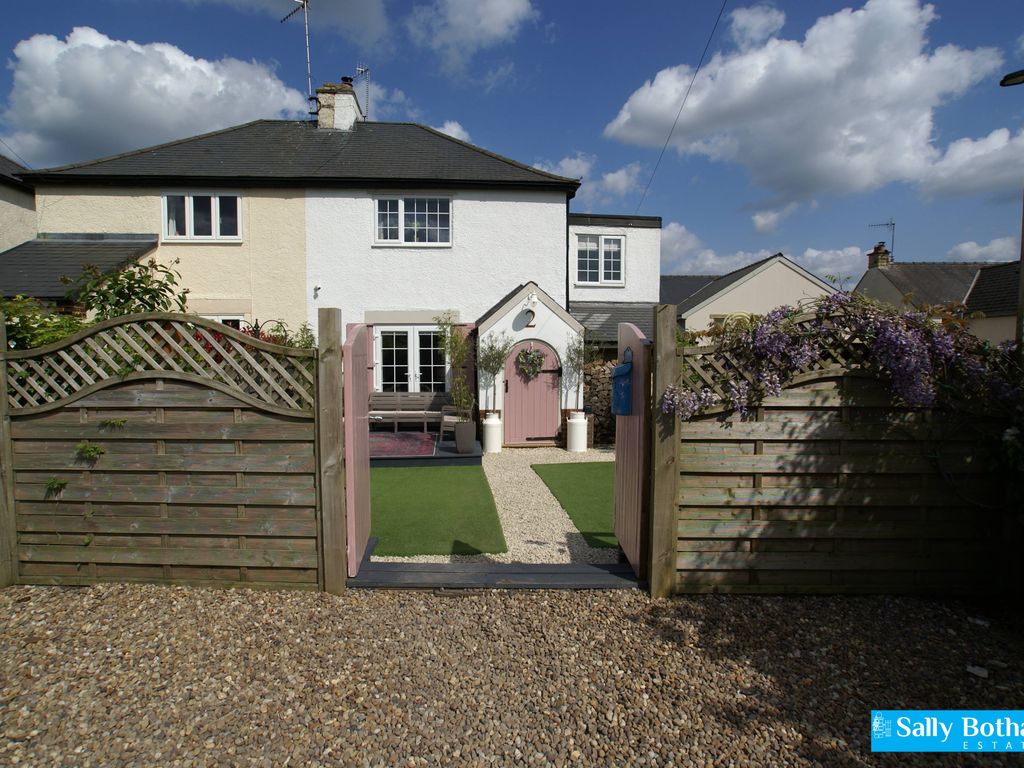 4 bed semidetached house for sale in Pocknedge Lane, Holymoorside S42