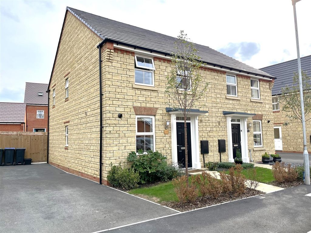 3 bed semidetached house for sale in Mint Grove, Melksham SN12 Zoopla